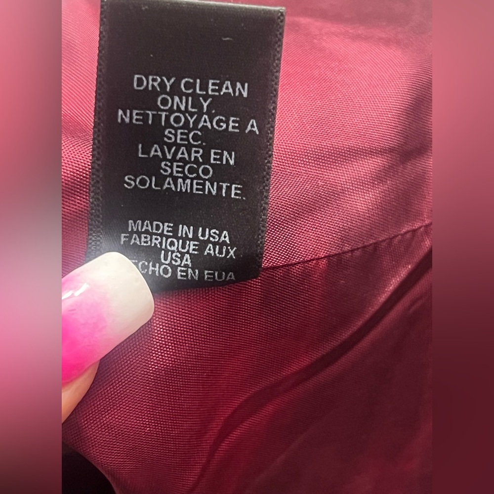 Parallel pattern halter Top - Picture 11 of 13